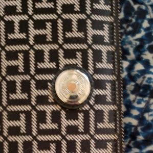 Tommy Hilfiger bifold wallet